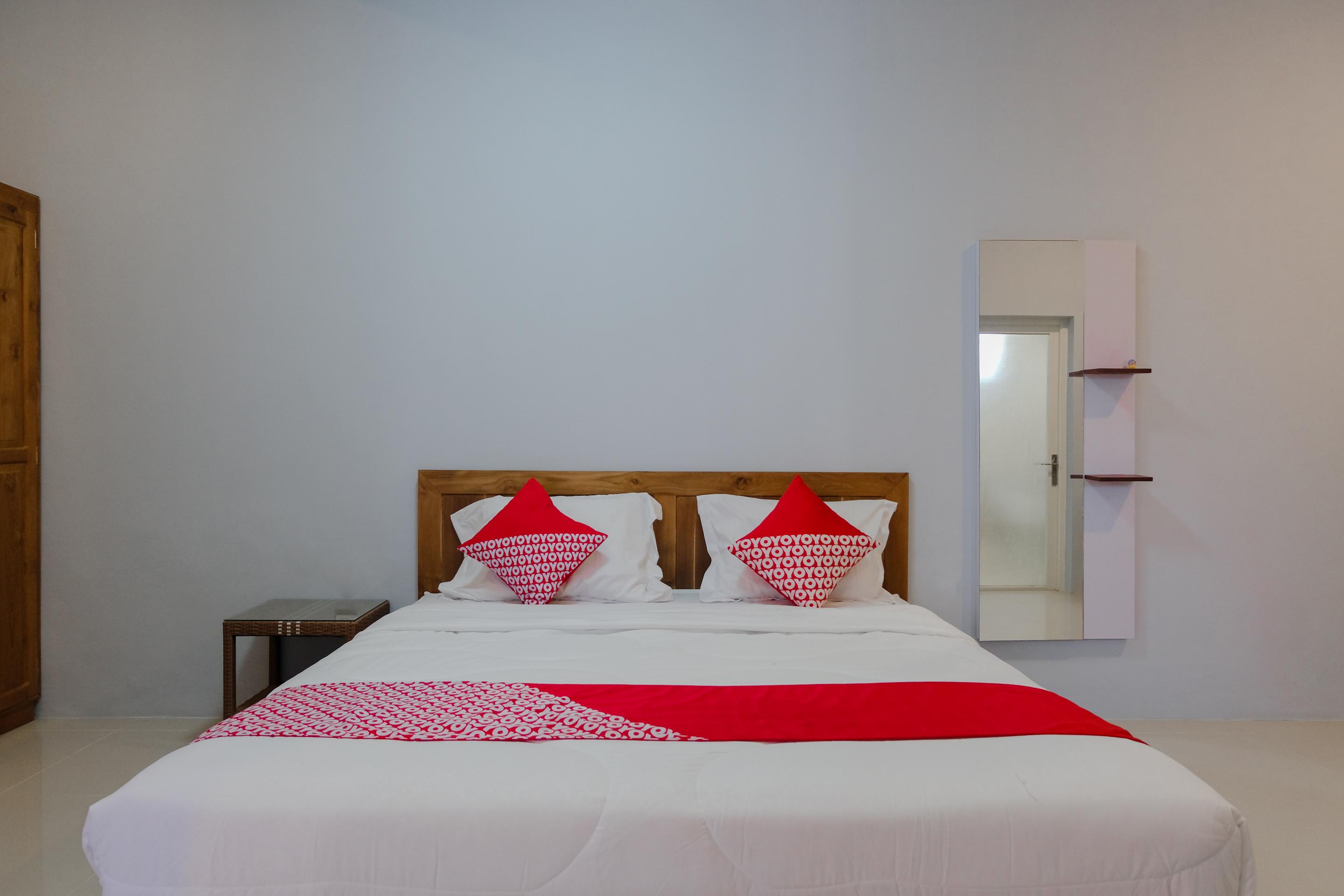 Super Oyo 1579 Kate'El Inn Banyuwangi  Exteriér fotografie